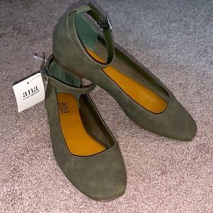 NWT Flats